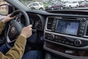 Mobil Toyota Kini Punya Asisten Digital Bernama Amazon Alexa