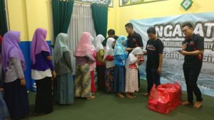 Donasi Komunitas Innova Indonesia Community Buat Yatim Piatu