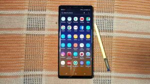 Kamu Fans Berat Galaxy Note 9? Please Jangan Beli POCOPHONE F1!