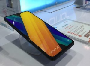 Ludes pada Penjualan Online, Honor 8X Mulai Tersedia di Toko-toko Ponsel