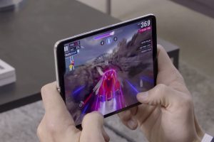 Harga Samsung Galaxy Fold Selangit Tapi Ludes Terjual!