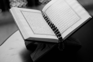 8 Aplikasi Islami Terbaik: Quran, Waktu Shalat, Kalender, Doa