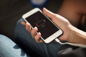 Tips Mengisi Ulang Baterai HP Android Dengan Aman