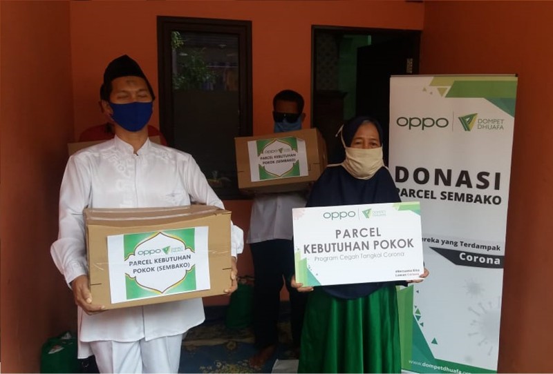 OPPO Salurkan Hasil Lelang AuctionAtHome via Dompet Dhuafa