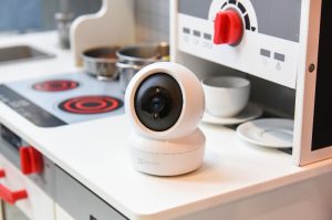 EZVIZ C6N, Indoor Smart Camera Kaya Fitur