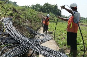 Terapkan Protokol Kesehatan XL Axiata Terus Lanjutkan Fiberisasi