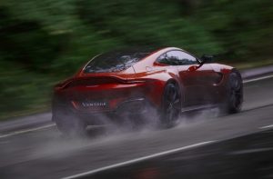 Lenovo Menjadi Mitra Workstation Resmi Aston Martin