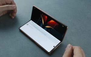 Samsung Galaxy Z Fold2, HP Lipat Generasi Terbaru