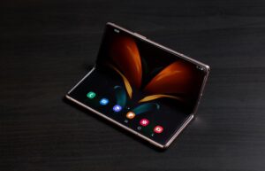 Kelebihan Samsung Galaxy Z Fold2, HP Lipat Spesifikasi Tinggi