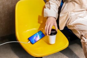 Tips Aman Agar Baterai Smartphone Tetap Awet