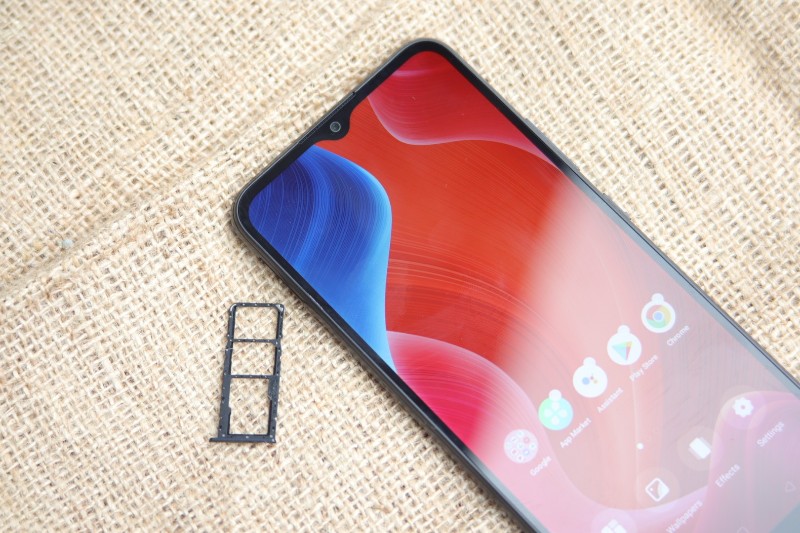 Realme 10 или redmi 12. Realme c21 слот для сим карты. ONEPLUS 9 SIM Slot. Realme c21y сим Holder. Realme c21y SIM Slot.