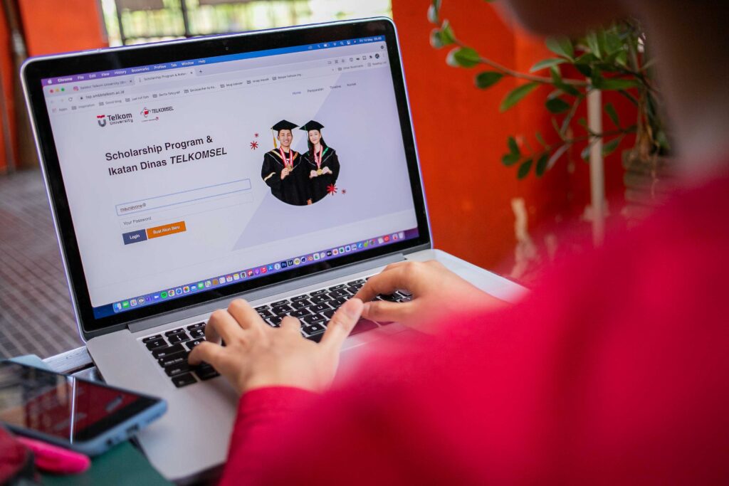 Tekomsel Scholarship