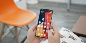 Canggih! Xiaomi Patenkan Pengisian Daya Menggunakan Suara