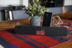 Ragam Aksesori agar Menonton Streaming Film Lebih Nyaman