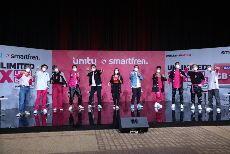Foto 3 Smartfren meluncurkan paket Unlimited Harian dan mengumumkan UN1TY sebagai brand ambassador - APKModPedia