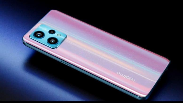 Baterai Hebat di Smartphone realme Siap Hibur Mudikmu 