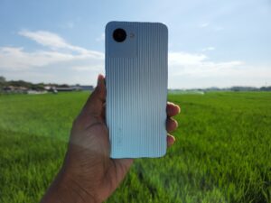 Review realme C30: HP Stylish Sejutaan Dengan Baterai Jumbo