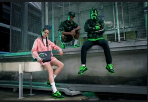 RAZER X BAPE® 2.0 MENAMPILKAN KOLABORASI TERBESAR KEDUA DENGAN IKON STREETWEAR, BAPE®