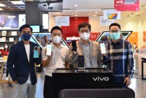 vivo Indonesia dan Erafone Hadirkan vivo X80 Series â€œUnbox Experienceâ€