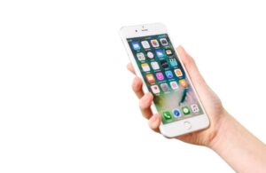 10 Aplikasi iOS Paling Diremehkan