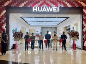 Huawei Buka Gerai Huawei Authorized Experience Store Baru