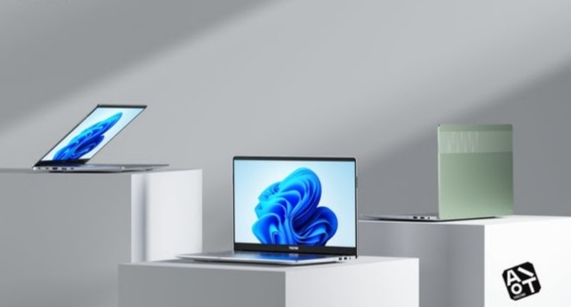 Tecno Megabook T1, Laptop Perdana