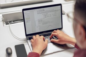 Kuncie Hadirkan Bootcamp Komplit Data Analytics