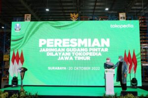 Gubernur Jatim Resmikan Gudang Pintar ‘Dilayani Tokopedia’ Osowilangun