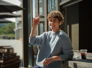 Work From Cafe Dengan 5 Rahasia OPPO Enco Air2 Pro