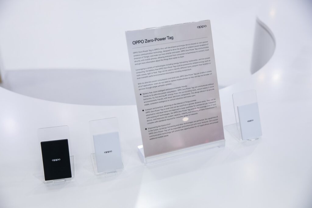 OPPO Pamerkan Smartphone Lipat Terbaru  dan Serangkaian Inovasi Smart Living di MWC 2023