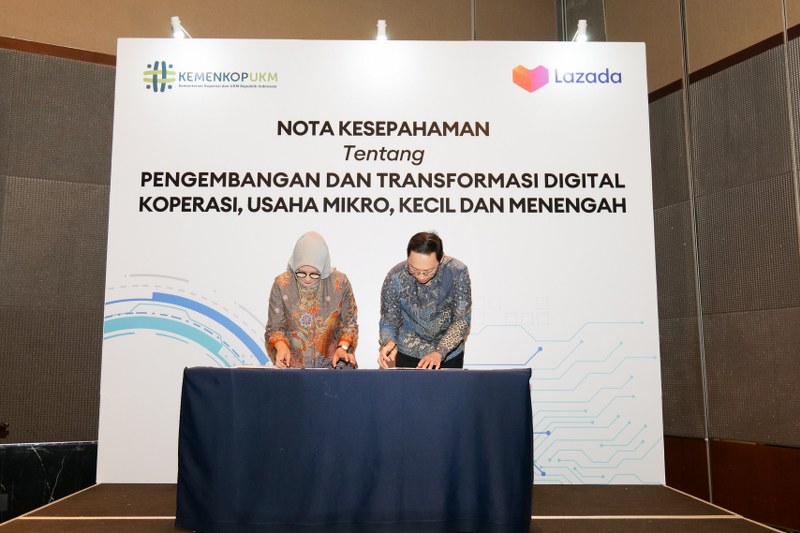 Lazada dan Kemenkop UKM tandatangani nota kesepahaman untuk transformasi digital UMKM Indonesia