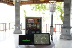 Telkomsel dan Pemerintah Lindungi Hutan Bakau di Bali dengan IoT