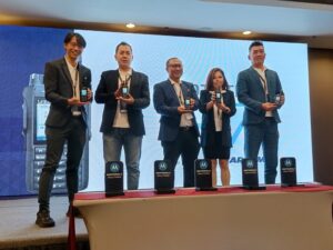 Radio Dua Arah Digital TerBaru MOTOTRBOâ„¢ R7 dari Motorola SolutionsÂ 