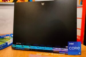 Sasar Professional Gamers dengan Fitur Canggih dari Acer Predator Helios 18 Terbaru