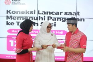 Smartfren Luncurkan Kartu Perdana Umrah dan Haji