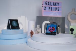 Nonton Netflix hingga Balas Chat WA Anti Ribet Bisa Kamu Lakukan di Galaxy Z Flip5