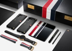 Samsung Electronics dan Thom Browne Luncurkan Galaxy Z Fold5 Edisi Khusus