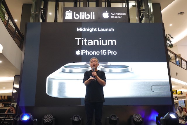 Blibli Serahkan iPhone 15 Series ke Pelanggan Lewat Midnight Launch di Jakarta dan Surabaya