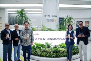 OPPO Jangkau Konsumen Premium Membawa Konsep International Skyport Di Gandaria City