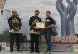 XL Axiata Terus Tingkatkan Literasi Digital Masyarakat Madura Dan Raih CSR Award