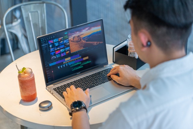 HUAWEI MateBook D 16 Jadi Laptop yang Layak Dimiliki!