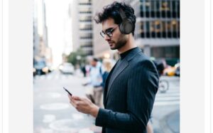 â€˜Future Tourâ€™ Headphone Super BassÂ dan Tahan 40 Jam dari HiFuture