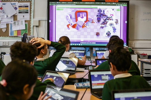 Transformasi Pendidikan Melalui Kahoot!: Meningkatkan Pembelajaran Siswa