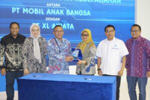 XL Axiata Dukung Industri Mobil Listrik Nasional Melalui Layanan ICT
