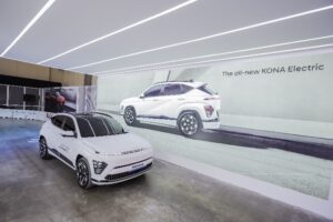 Pengalaman Berkendara EV yang Aman dan Nyaman dengan Hyundai Bluelink di All-New KONA Electric