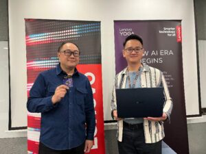 Lenovo Yoga™ Slim 7x: Laptop Copilot+ PC dengan Snapdragon® X Elite untuk Kreativitas dan Performa