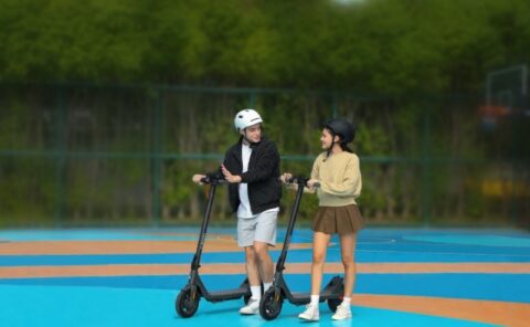 Bikin Momen Berkendara Semakin Iconic dengan Xiaomi Electric Scooter 4 Lite 2nd Gen
