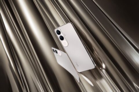 Tampil Memukau Penuh Gaya dengan vivo V40 Lite Titanium Silver