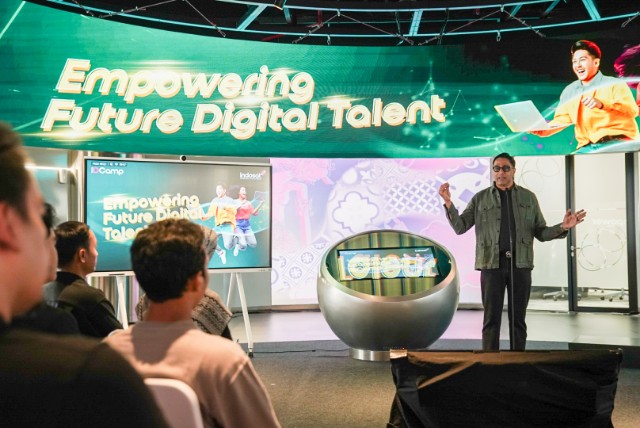 Bentuk Talenta Digital Berdaya Saing Global: Indosat Ooredoo Hutchison Hadirkan Kelas AI dan Otomasi di IDCamp 2024