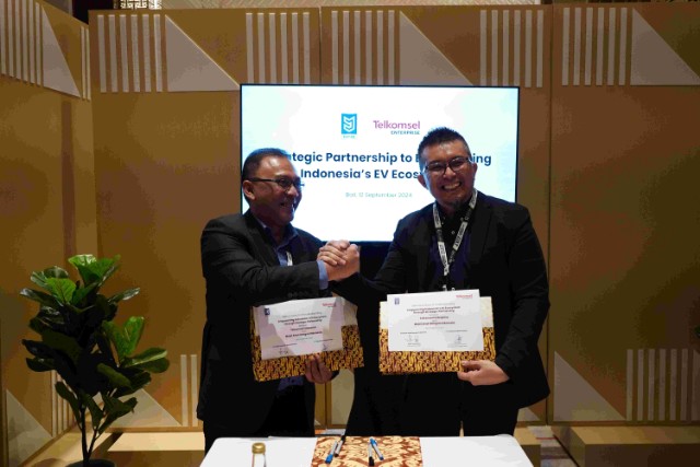 Telkomsel dan Mobil Anak Bangsa Indonesia (MAB) Kembangkan Ekosistem Kendaraan Listrik di Indonesia